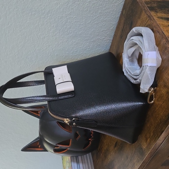 Kate Spade Classic Art Deco Inspired Black Satchel With Bow, NWOT - Picture 6 of 9